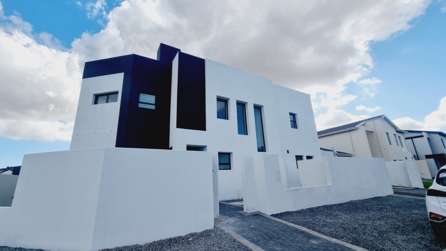 4 Bedroom Property for Sale in Sandown Western Cape